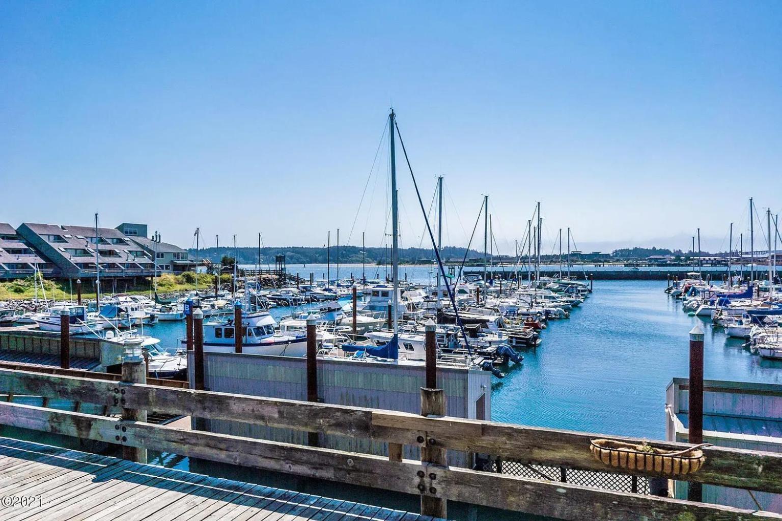 The Landing At Newport Condominium Hotel Exteriör bild